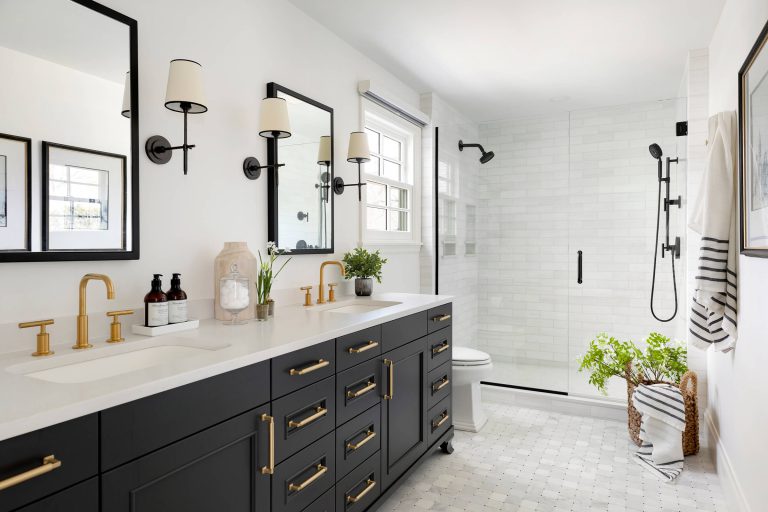 10-BATHROOM-REMODEL-DESIGN-IDEAS-